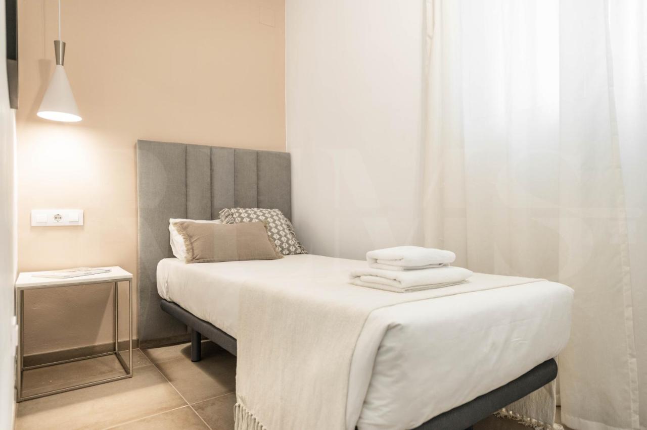 Serene & Spacious Apartment - Center By Rems Málaga Exteriör bild